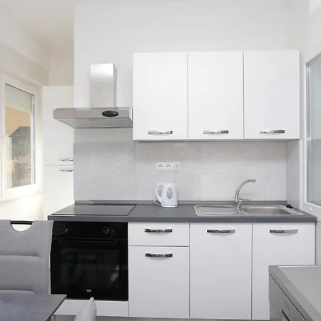 With Parking Space - 18213 Apartman *