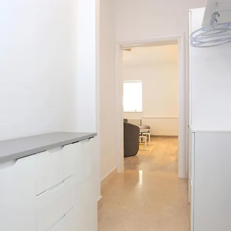 With Parking Space - 18213 Apartman *