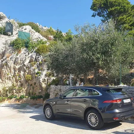 With Parking Space - 18213 * Makarska